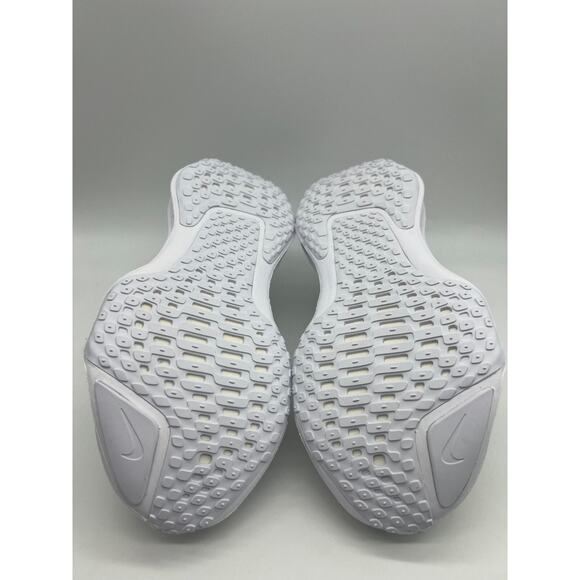 Nike ZoomX Invincible 3 White FN7997-100 Women's Shoes Size 9 Wide, - Picture 4 of 12